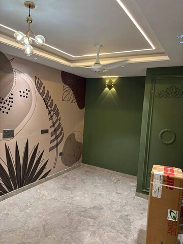 Furnished Amenities in 3 BHK Builder Floor at Govindpuri – for Sale