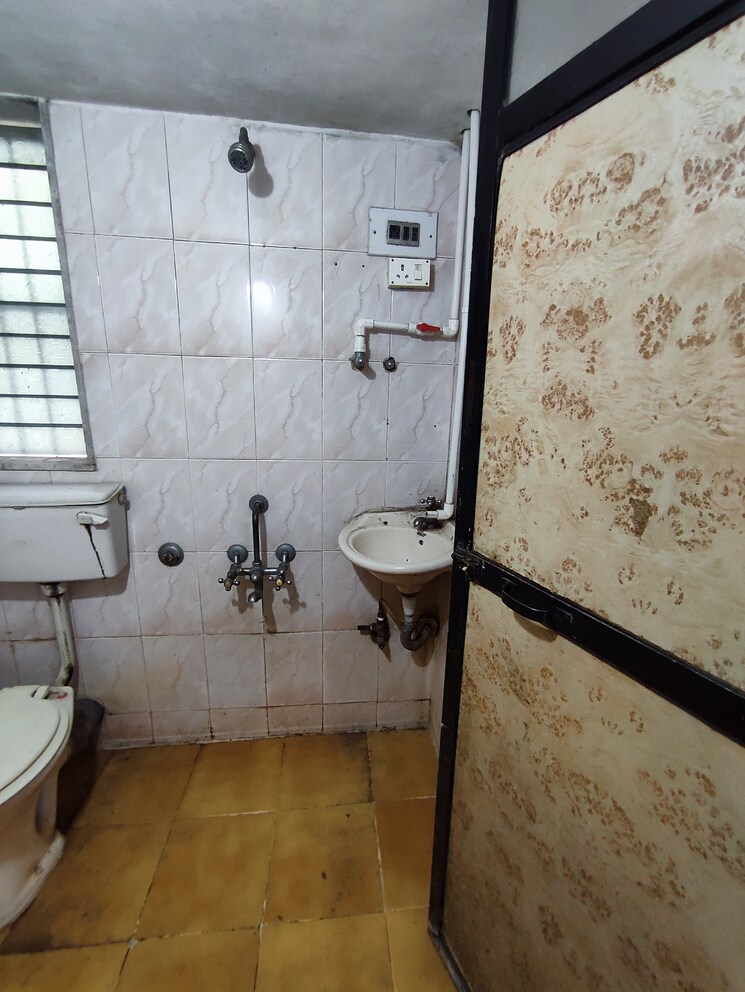 Attached Bathroom, krishna-greenland-park-vastu-federation 1 Bedroom 415 Sq.Ft. Apartment In Ghodbunder Road Thane 8988158