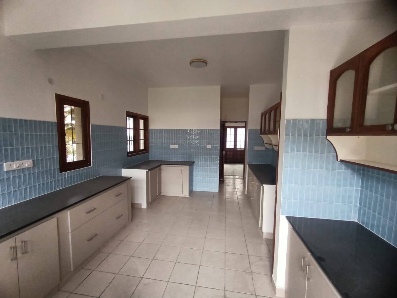 4 BHK + Servant Room 3500 Sq.Ft. Apartment in Hulkul Residency Apartments