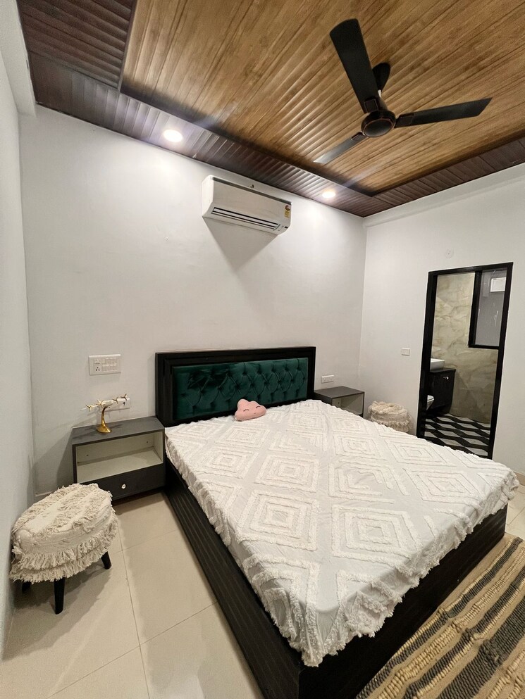 Bedroom, sushant lok i 1 Bedroom 1200 Sq.Ft. Builder Floor In Sushant Lok I Gurgaon 8988173