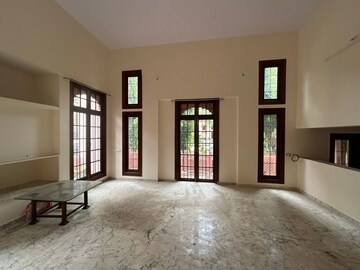 Room in 2 BHK Apartment at Harmony Sky Suites, Ghodbunder Road – for Rent