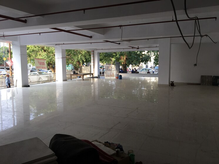  Parking, sector 64 Commercial Office Space 2500 Sq.Ft. In Sector 64 Noida 8988179