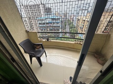 Team Area in 2 BHK Apartment at Khanda Colony – for Rent
