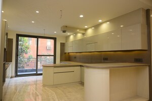 Kitchen in 4 BHK Builder Floor at Unitech Arcadia, South City 2 – for Sale