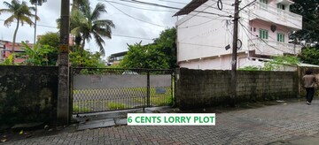  Plot For Sale in Kacheripady