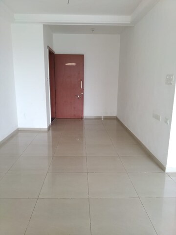 Room in 3 BHK Apartment at Kolte Patil Life Republic, Hinjewadi – for Rent