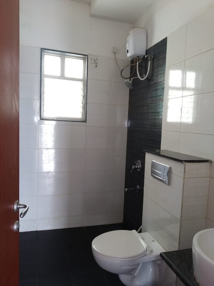 Bathroom, kolte-patil-life-republic 3 Bedroom 1500 Sq.Ft. Apartment In Hinjewadi Pune 8988234