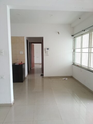 Room in 3 BHK Apartment at Kolte Patil Life Republic, Hinjewadi – for Rent