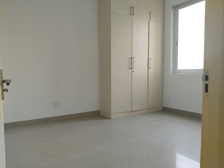 Room, smart-world-gems 2.5 Bedroom 1102 Sq.Ft. Apartment In Sector 89 Gurgaon 8988213