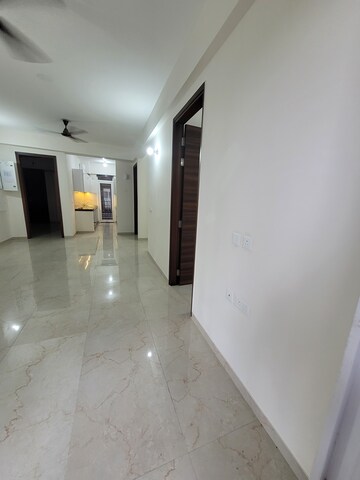 Building Lobby in 2.5 BHK Apartment at Smart World Gems, Sector 89 – for Sale