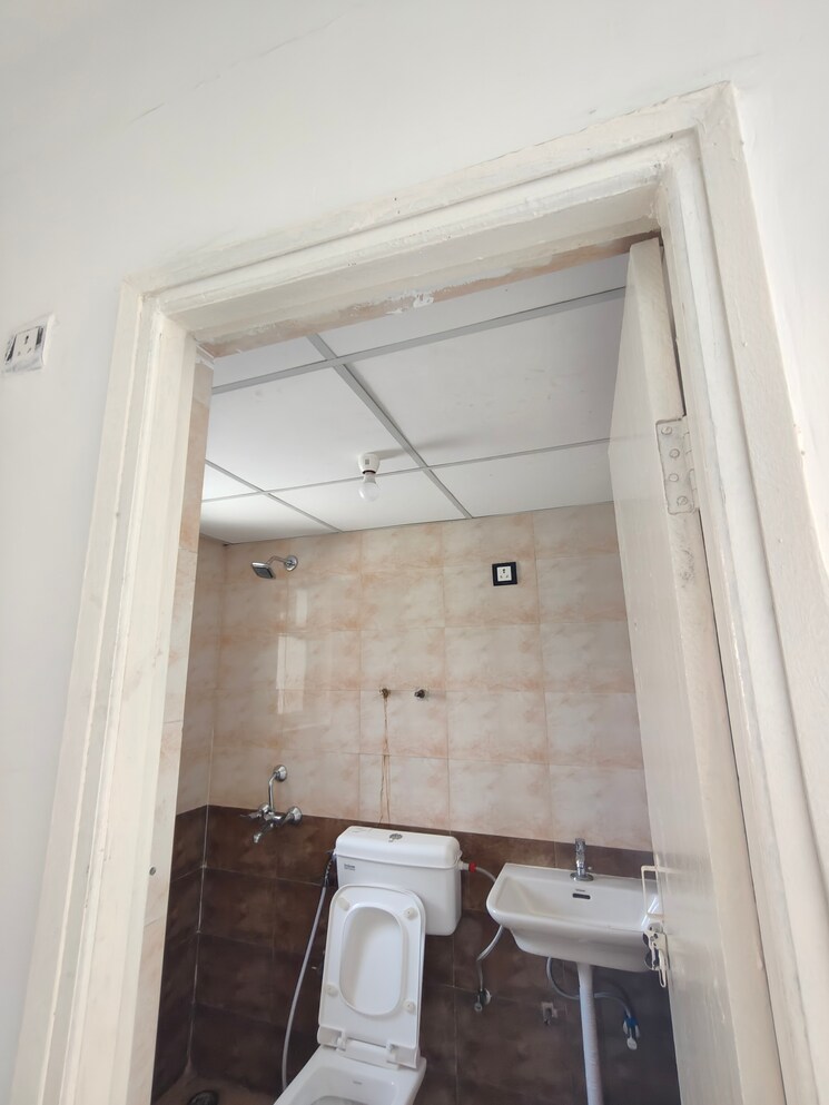 Master Bedroom, rof-alante 3 Bedroom 645 Sq.Ft. Apartment In Sector 108 Gurgaon 8988275