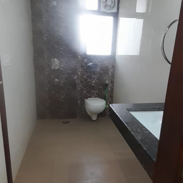 Bathroom in 3.5 BHK Builder Floor at Sector 23 – for Rent