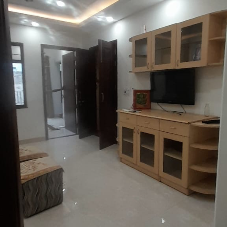 Room, sector 23 3.5 Bedroom 1500 Sq.Ft. Builder Floor In Sector 23 Gurgaon 8988302