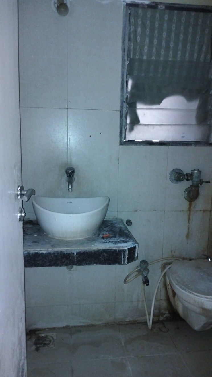 Bathroom, rustomjee-avenue-h 1 Bedroom 392 Sq.Ft. Apartment In Virar West Palghar 8988288