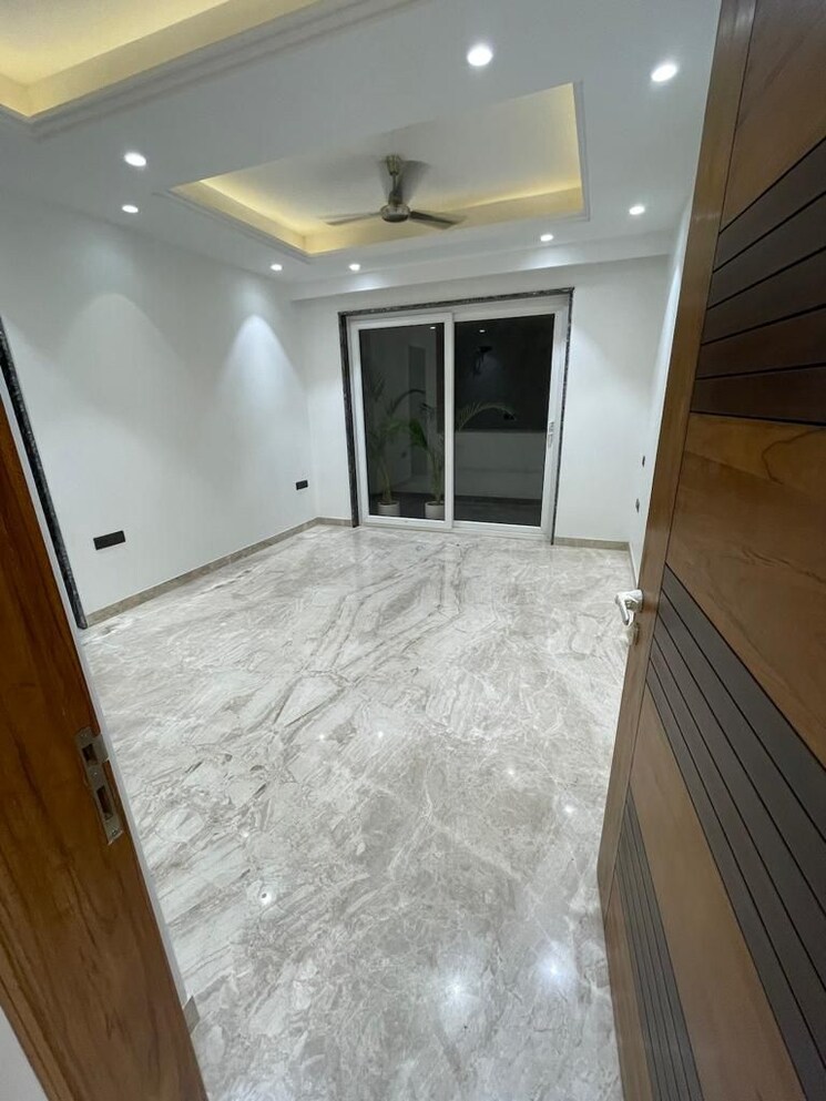 Room, auram-floor 4 Bedroom 3000 Sq.Ft. Builder Floor In South City 2 Gurgaon 8988353