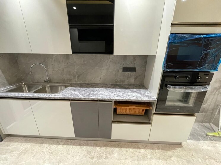 Kitchen, auram-floor 4 Bedroom 3000 Sq.Ft. Builder Floor In South City 2 Gurgaon 8988353