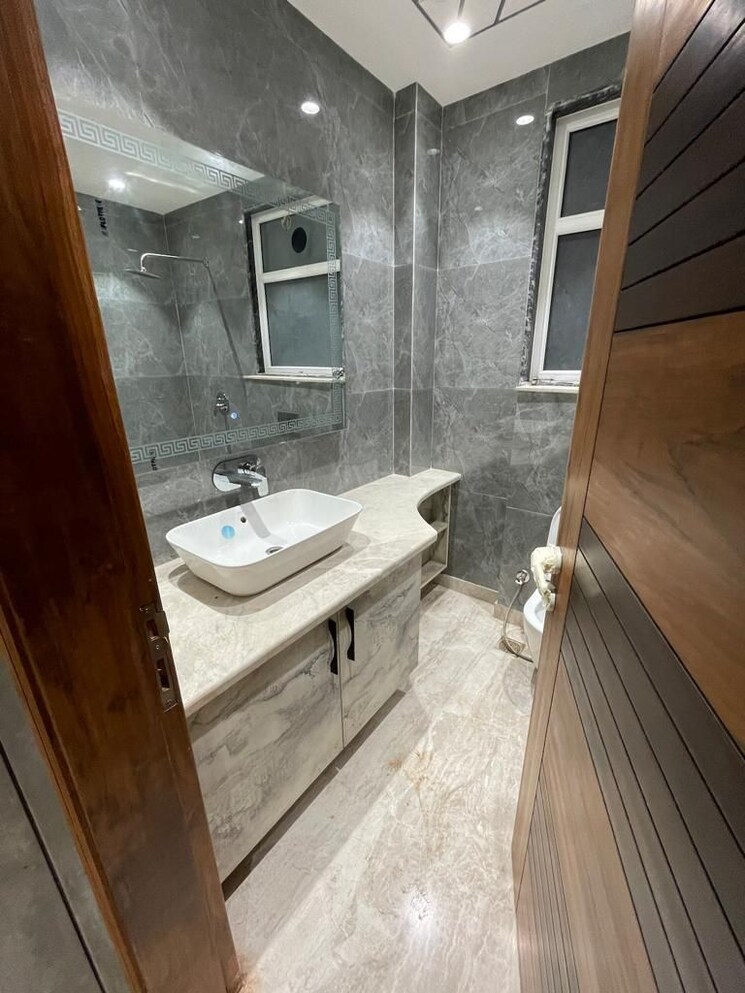 Balcony, auram-floor 4 Bedroom 3000 Sq.Ft. Builder Floor In South City 2 Gurgaon 8988353