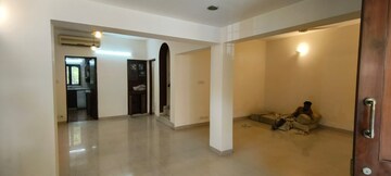 Room in 3 BHK Apartment at Vasant Kunj – for Rent