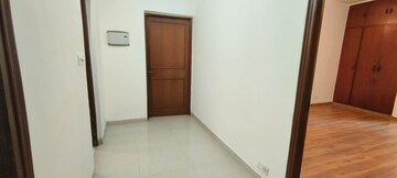 Room in 3 BHK Apartment at Vasant Kunj – for Rent