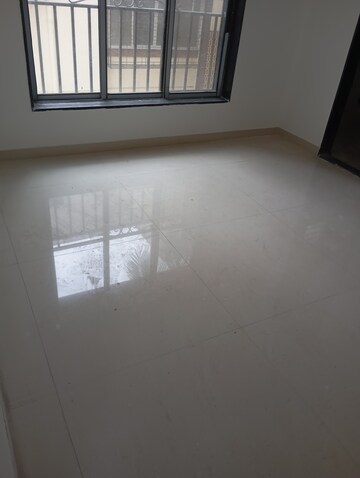 Room in 1 BHK Apartment at Titirsha CHS, Andheri East – for Rent