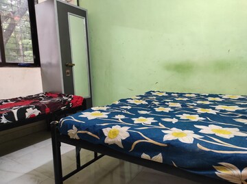 Room in  Pg at Andheri East – for Rent