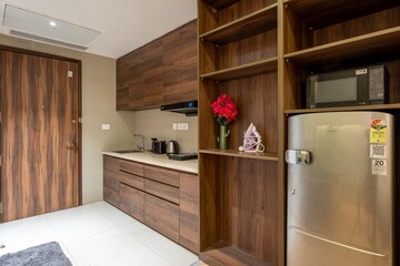 Kitchen in 4 BHK Builder Floor at Unitech Arcadia, South City 2 – for Sale