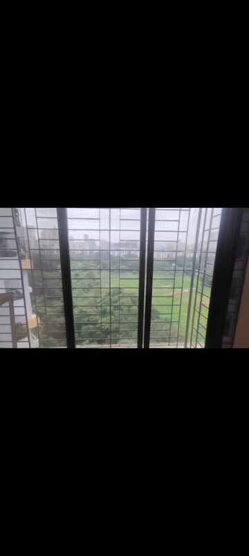 Room in 3 BHK Apartment at Ashar Residency, Pokhran Road No Two – for Rent