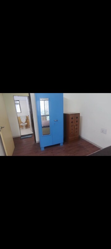 Room in 3 BHK Apartment at Ashar Residency, Pokhran Road No Two – for Rent