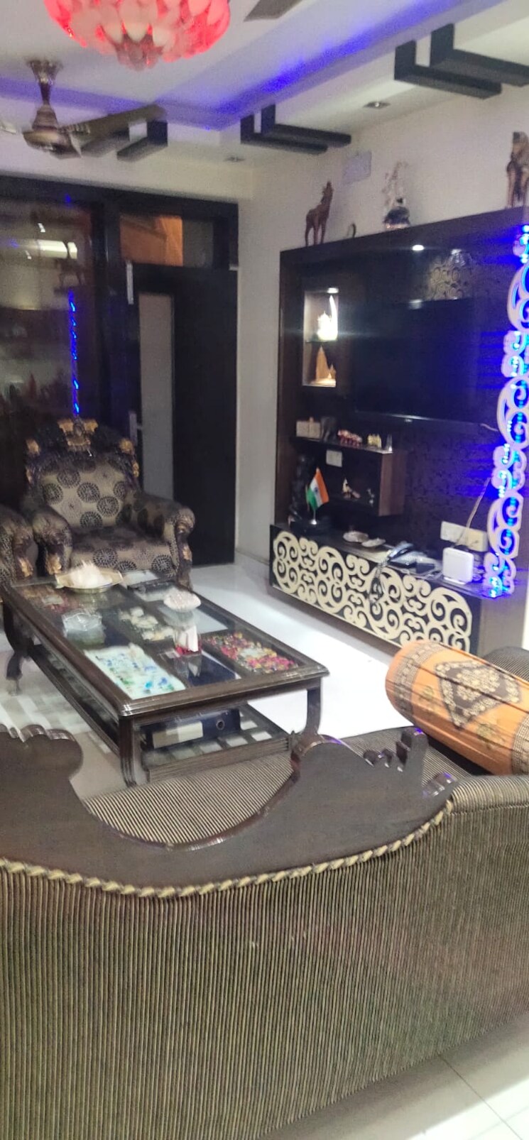 Living Room, nitishree-lotus-pond-blessed-homes 3 Bedroom 1955 Sq.Ft. Apartment In Vaibhav Khand Ghaziabad 8988430