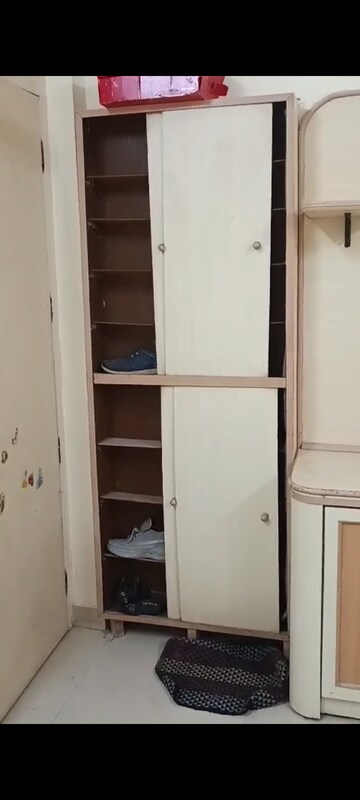  2 BHK Apartment at Blue Star Apartment, Andheri West – for Rent