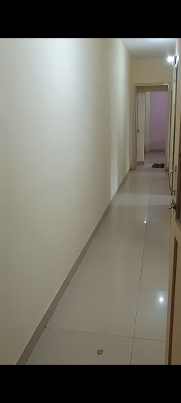  2 BHK Apartment at Blue Star Apartment, Andheri West – for Rent