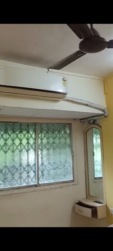  2 BHK Apartment at Blue Star Apartment, Andheri West – for Rent