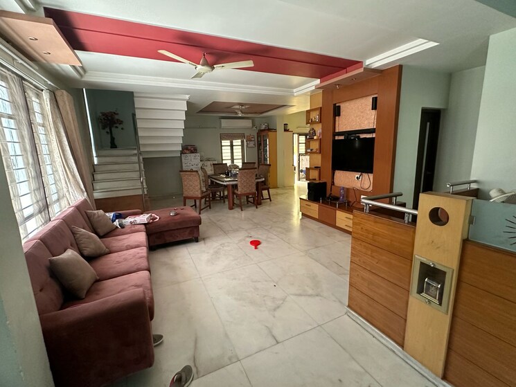 Living Room, science city 5 Bedroom 5580 Sq.Ft. Villa In Science City Ahmedabad 8988525