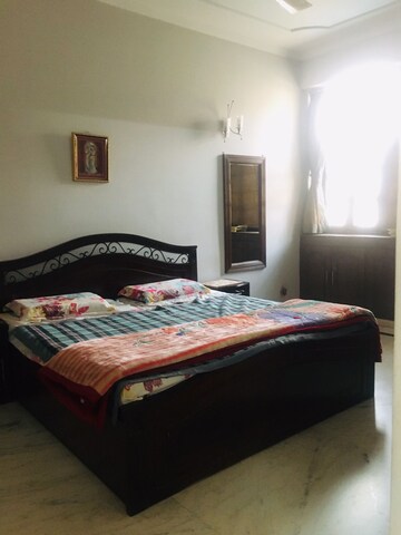 Bedroom in 3 BHK Builder Floor at Ansal Royal Residency, Sector 57 – for Sale