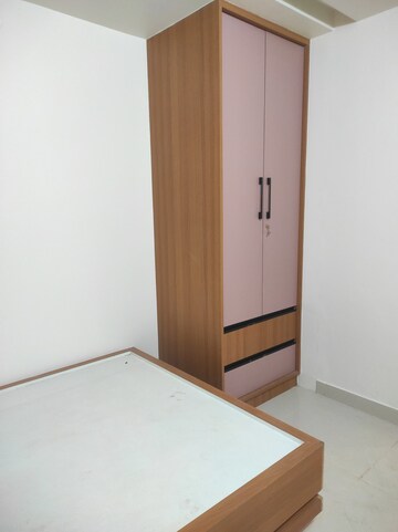 Room in 3 BHK Builder Floor at Rmv 2nd Stage – for Rent