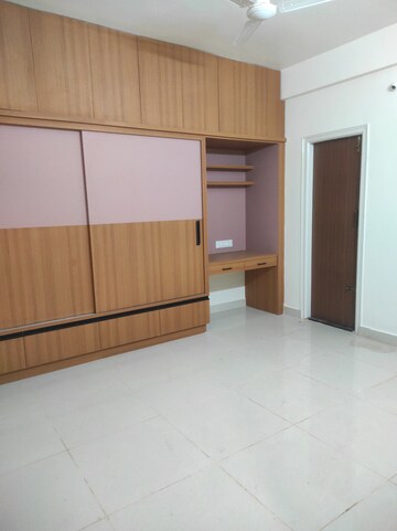 Room in 3 BHK Builder Floor at Rmv 2nd Stage – for Rent