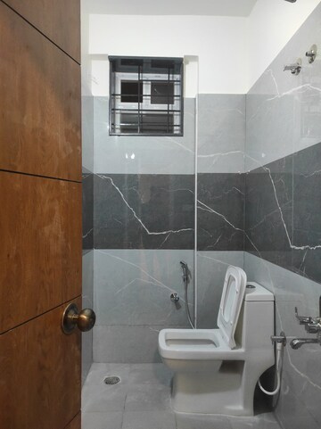 Bathroom in 3 BHK Builder Floor at Rmv 2nd Stage – for Rent