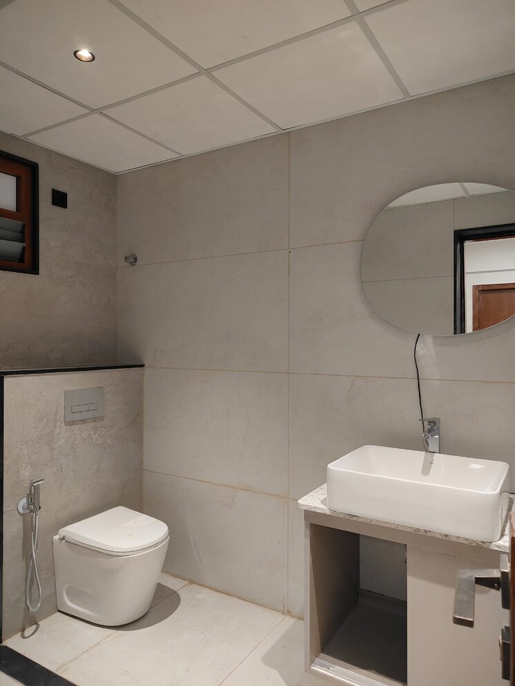 Bathroom, langford town 3 Bedroom 2500 Sq.Ft. Apartment In Langford Town Bangalore 8988562