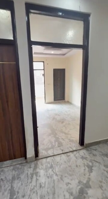 Room in 2 BHK Apartment at Shastri Nagar – for Rent