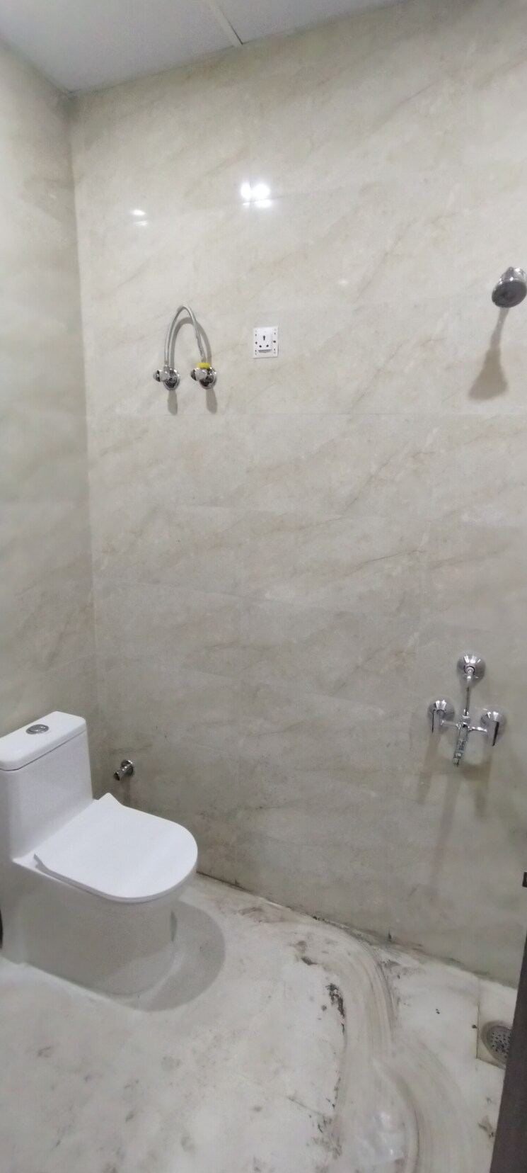 Bathroom, dharam-flats 2 Bedroom 900 Sq.Ft. Builder Floor In Palam Vihar Extension Gurgaon 8988633