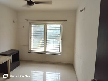 Room in 3 BHK Apartment at Rohan Ishan, Bavdhan – for Rent