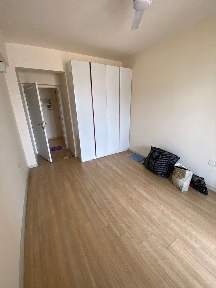 Room, dlf-the-skycourt 3 Bedroom 1931 Sq.Ft. Apartment In Sector 86 Gurgaon 8988652