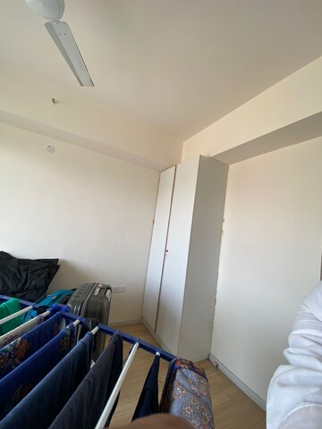 Furnished Amenities in 3 BHK Apartment at DLF The Skycourt, Sector 86 – for Sale