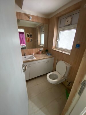 Bathroom in 3 BHK Apartment at DLF The Skycourt, Sector 86 – for Sale