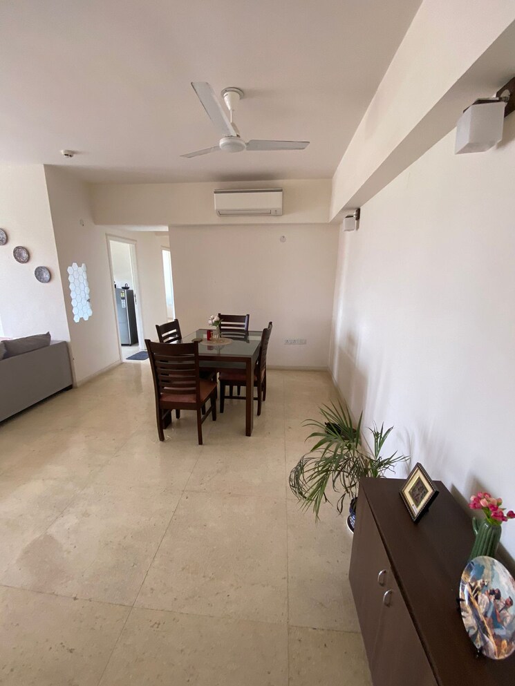 Team Area, dlf-the-skycourt 3 Bedroom 1931 Sq.Ft. Apartment In Sector 86 Gurgaon 8988652