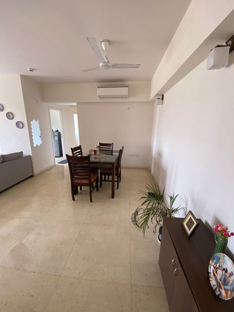 Team Area, dlf-the-skycourt 3 Bedroom 1931 Sq.Ft. Apartment In Sector 86 Gurgaon 8988652