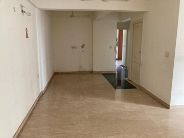 Room in 2 BHK Apartment at Hiranandani Meadows, Manpada – for Sale