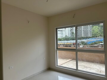 Room in 3 BHK Apartment at VTP Blue Waters, Mahalunge – for Rent