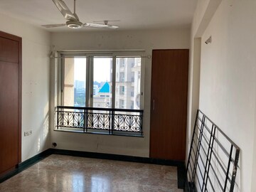 2 BHK Apartment For Sale in Hiranandani Meadows, Manpada