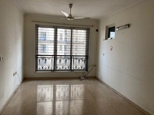 Room in 2 BHK Apartment at Hiranandani Meadows, Manpada – for Sale